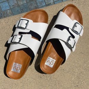 DV by Dolce Vita Sandals Size 10